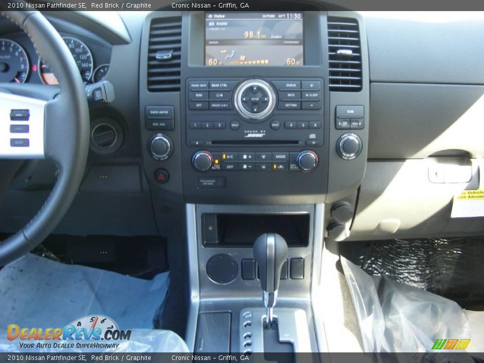 2010 Nissan Pathfinder SE Red Brick / Graphite Photo #11
