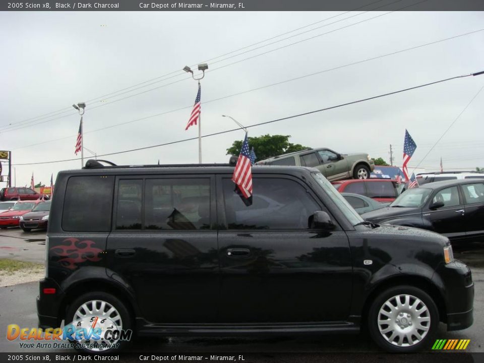 2005 Scion xB Black / Dark Charcoal Photo #2