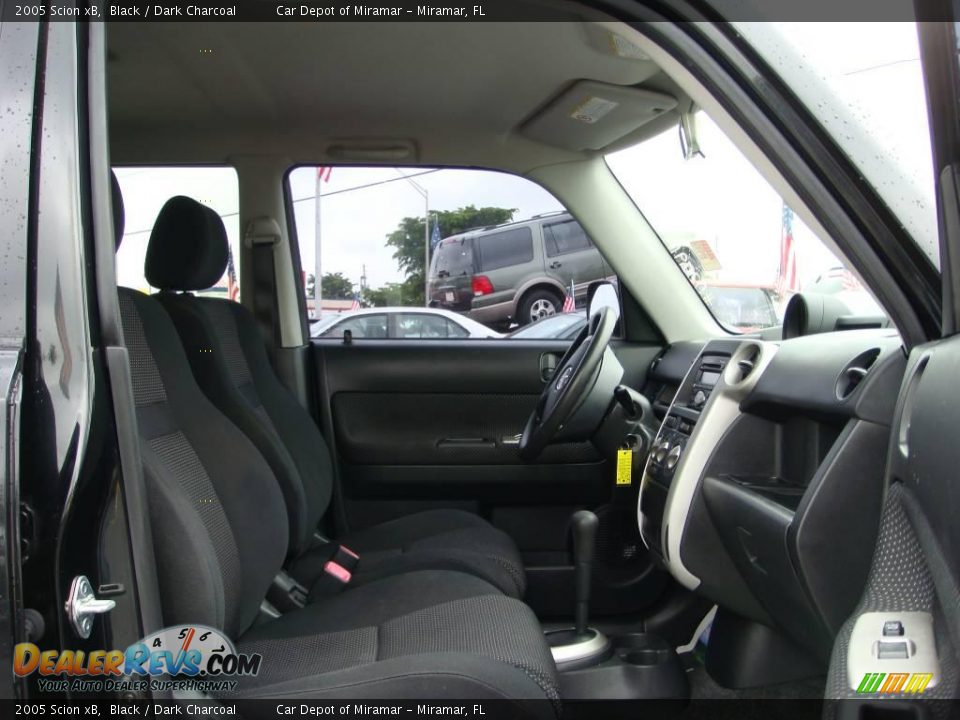 2005 Scion xB Black / Dark Charcoal Photo #11