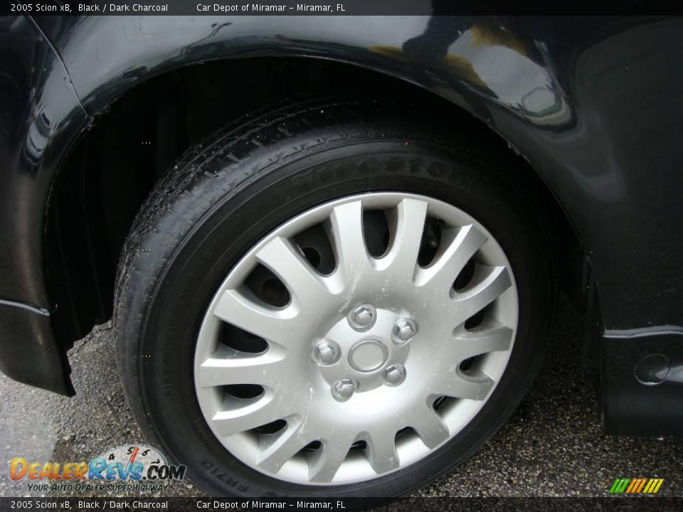 2005 Scion xB Black / Dark Charcoal Photo #14