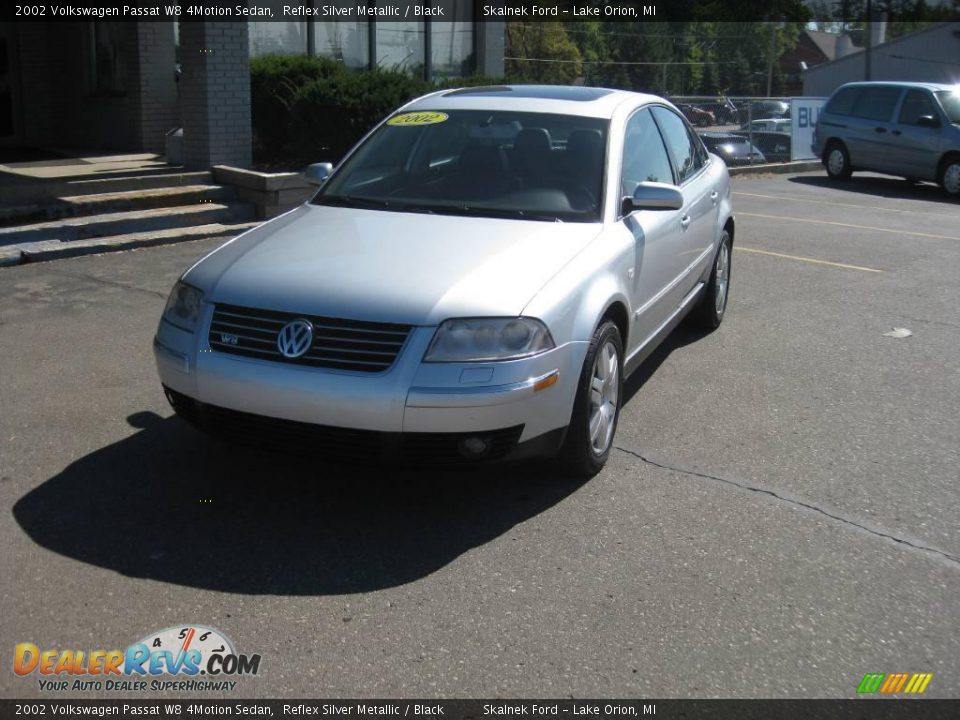 2002 Volkswagen Passat W8 4Motion Sedan Reflex Silver Metallic / Black Photo #3