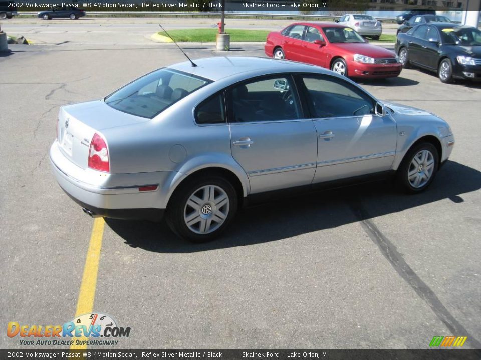 2002 Volkswagen Passat W8 4Motion Sedan Reflex Silver Metallic / Black Photo #9