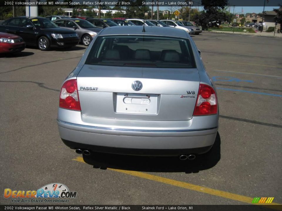2002 Volkswagen Passat W8 4Motion Sedan Reflex Silver Metallic / Black Photo #11