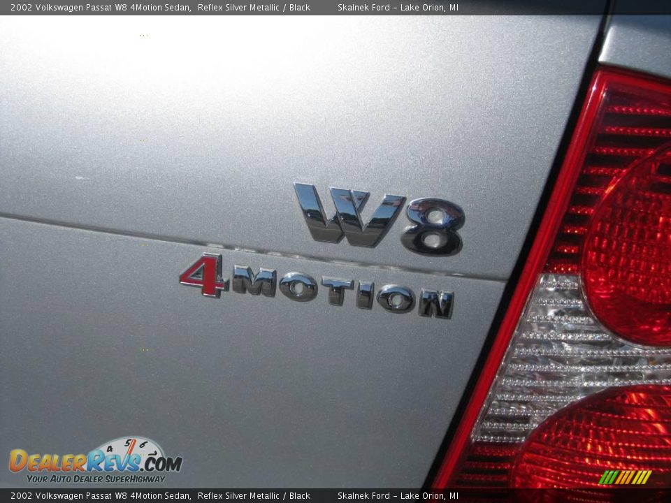 2002 Volkswagen Passat W8 4Motion Sedan Reflex Silver Metallic / Black Photo #16