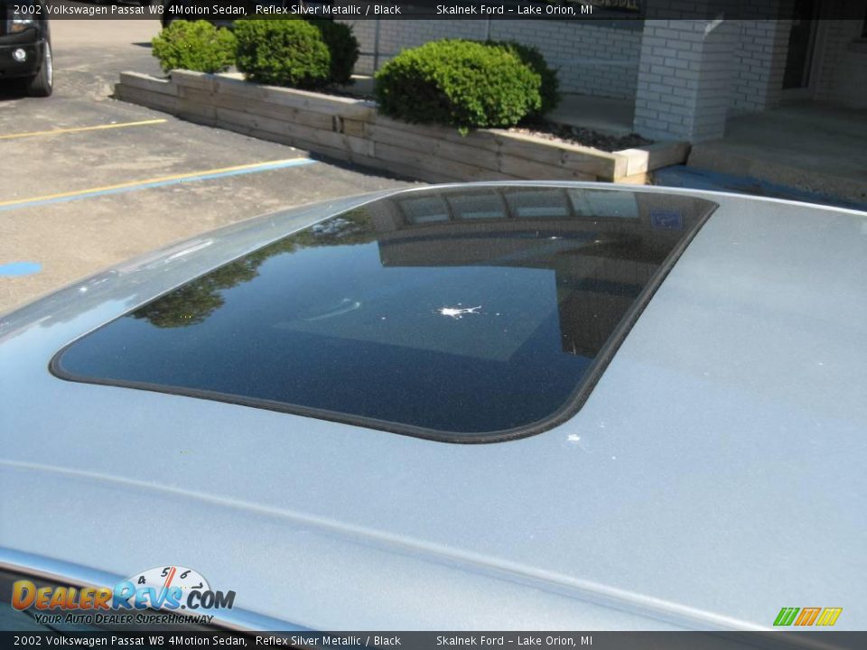 2002 Volkswagen Passat W8 4Motion Sedan Reflex Silver Metallic / Black Photo #18