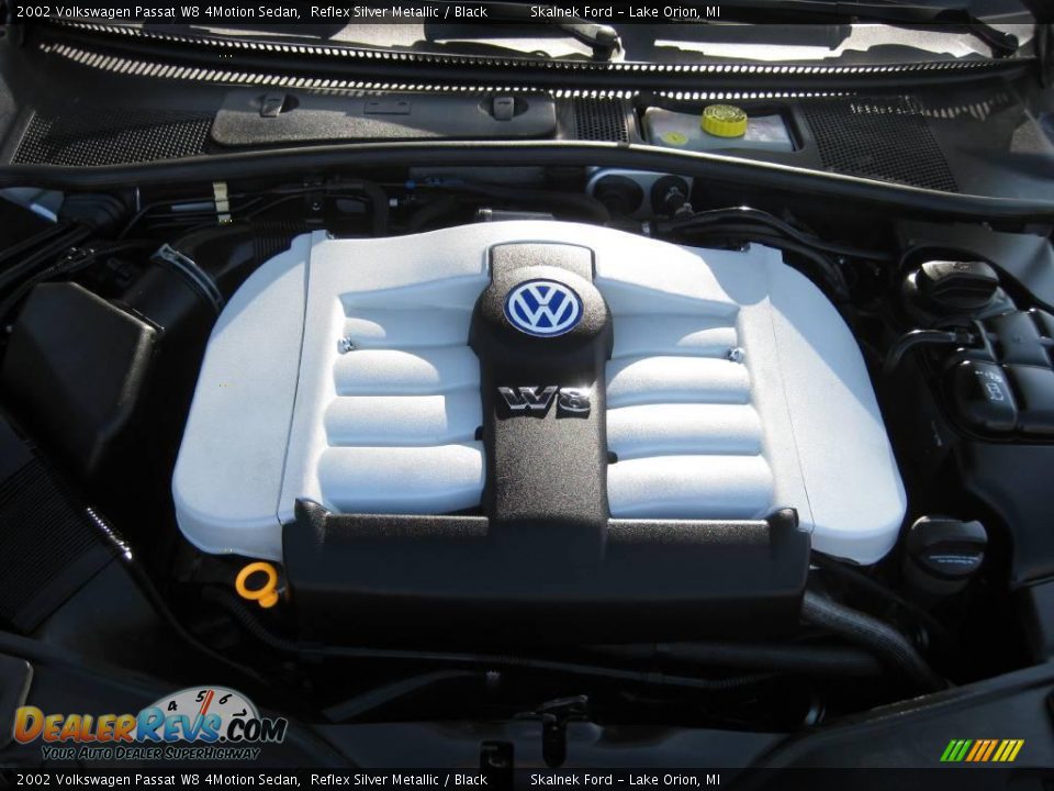 2002 Volkswagen Passat W8 4Motion Sedan Reflex Silver Metallic / Black Photo #31