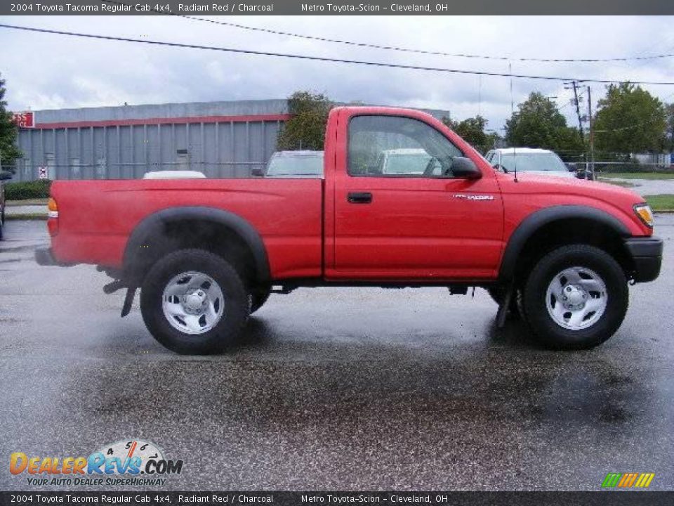 2004 Toyota Tacoma Regular Cab 4x4 Radiant Red / Charcoal Photo #2