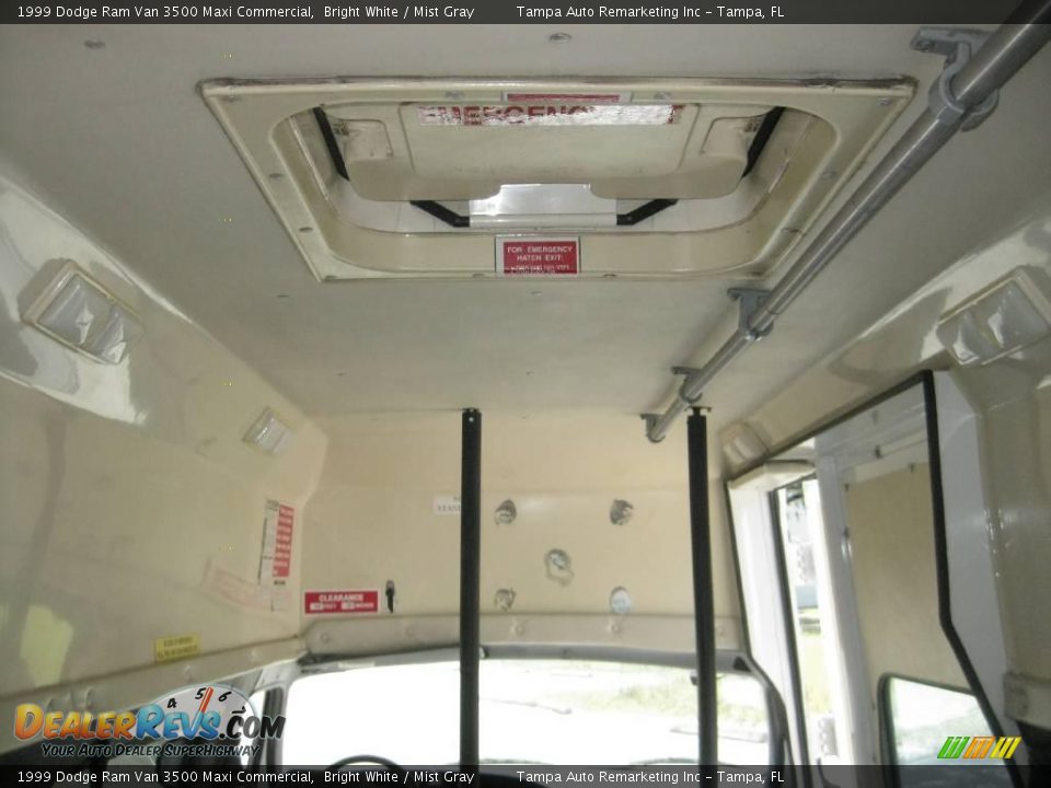 1999 Dodge Ram Van 3500 Maxi Commercial Bright White / Mist Gray Photo #26