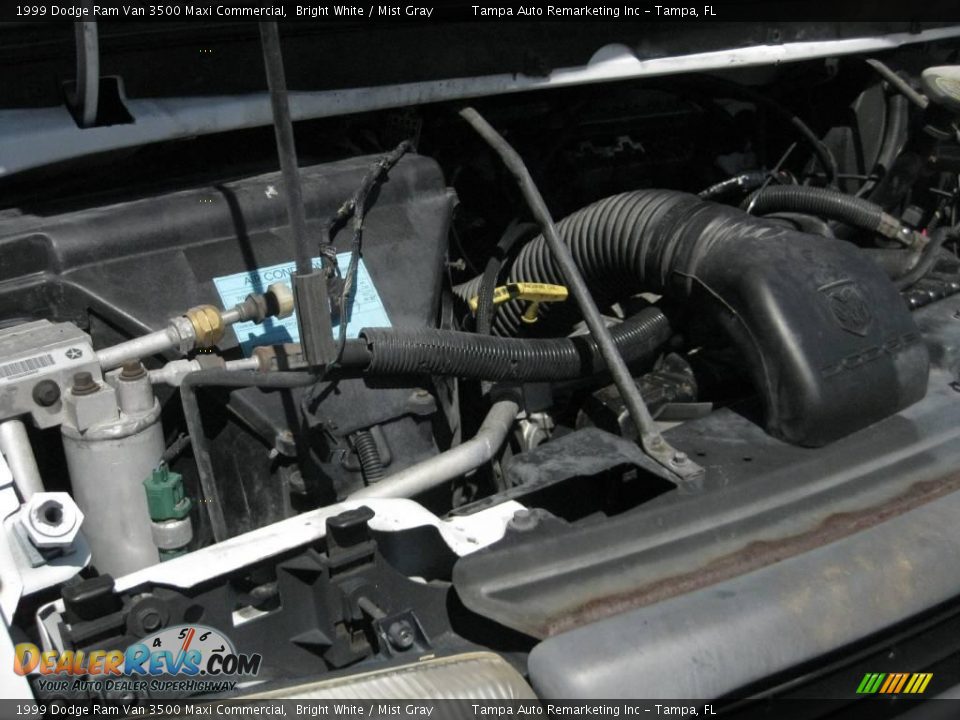 1999 Dodge Ram Van 3500 Maxi Commercial Bright White / Mist Gray Photo #32