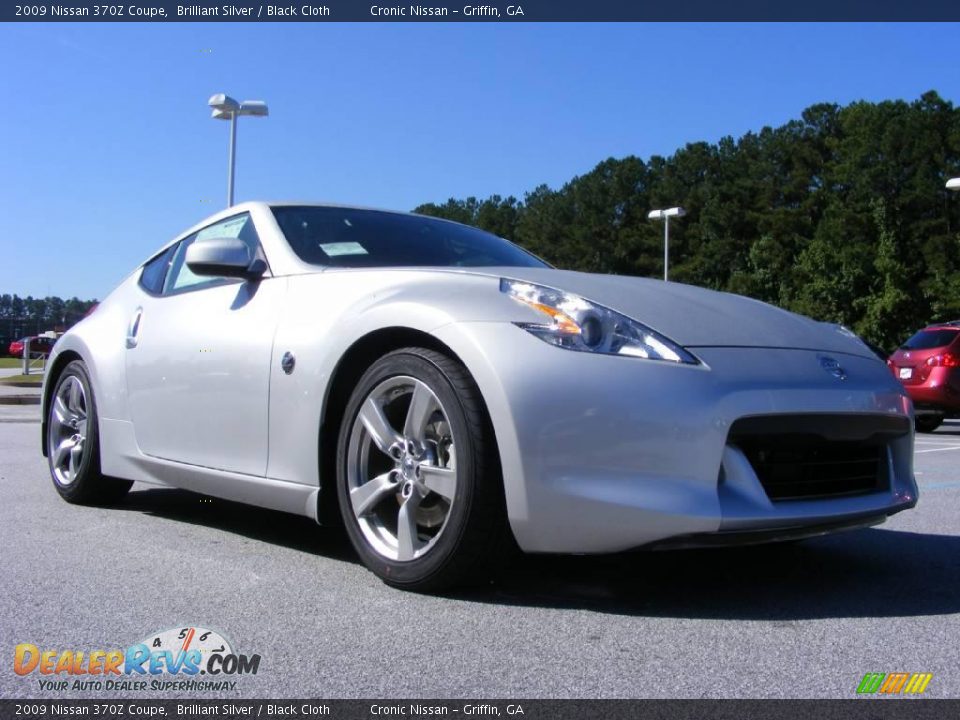 2009 Nissan 370Z Coupe Brilliant Silver / Black Cloth Photo #4