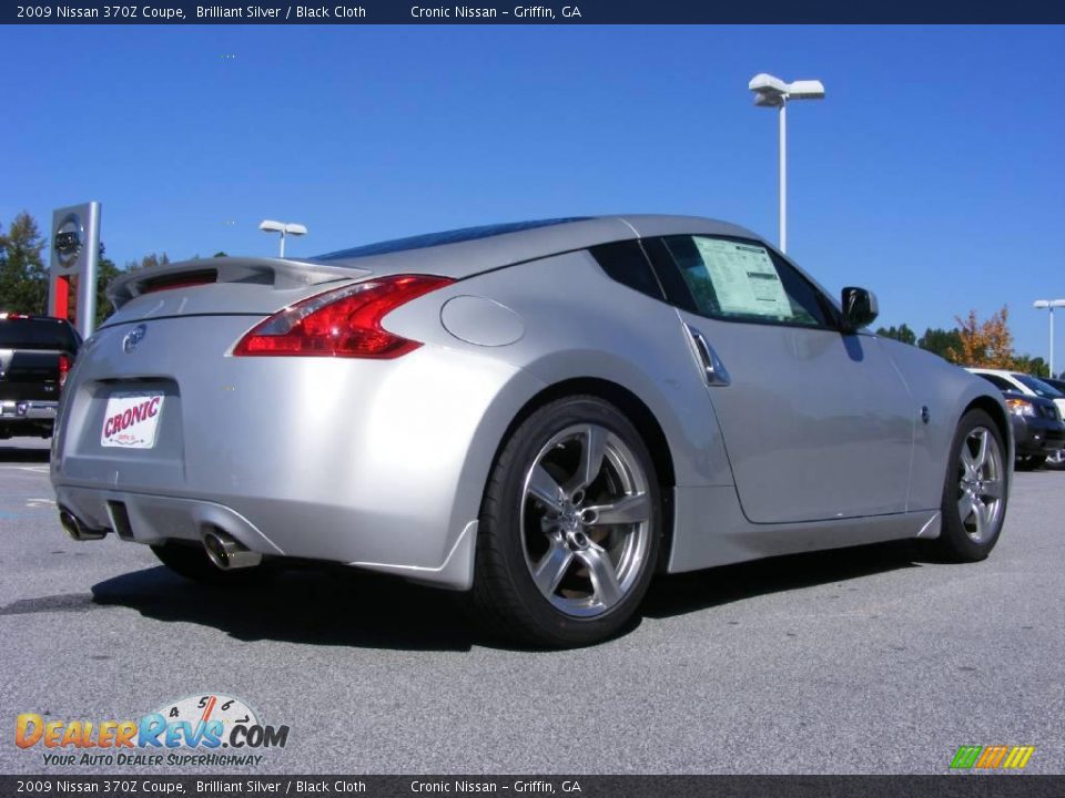 2009 Nissan 370Z Coupe Brilliant Silver / Black Cloth Photo #6