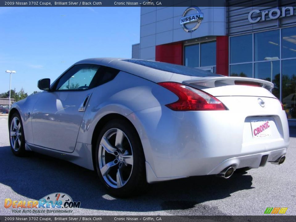 2009 Nissan 370Z Coupe Brilliant Silver / Black Cloth Photo #8