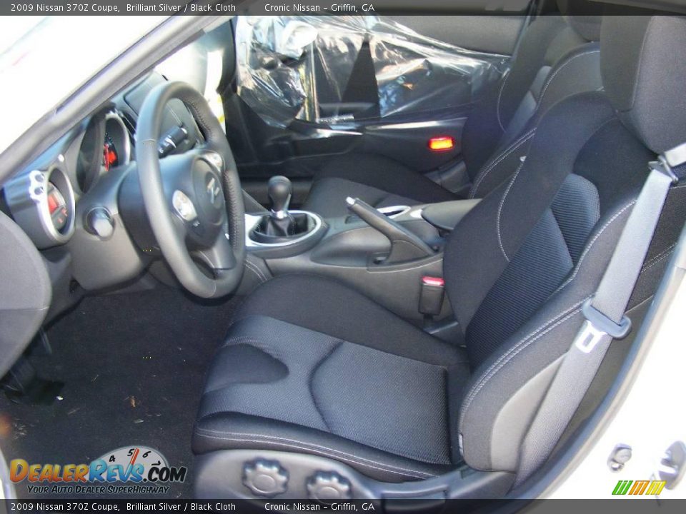 2009 Nissan 370Z Coupe Brilliant Silver / Black Cloth Photo #12