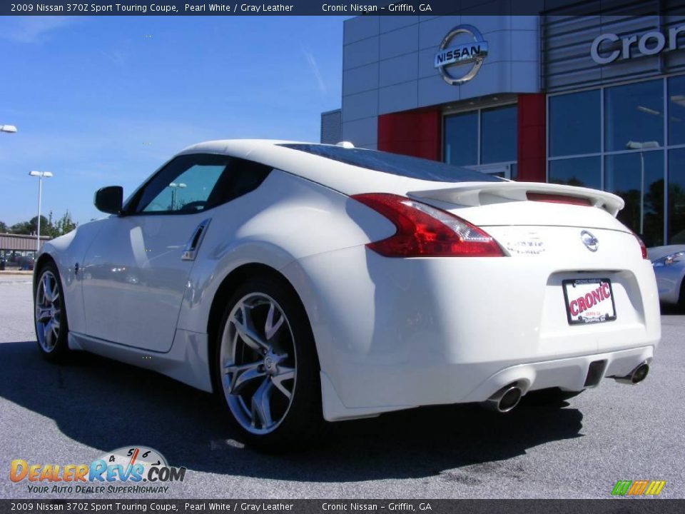 2009 Nissan 370Z Sport Touring Coupe Pearl White / Gray Leather Photo #8