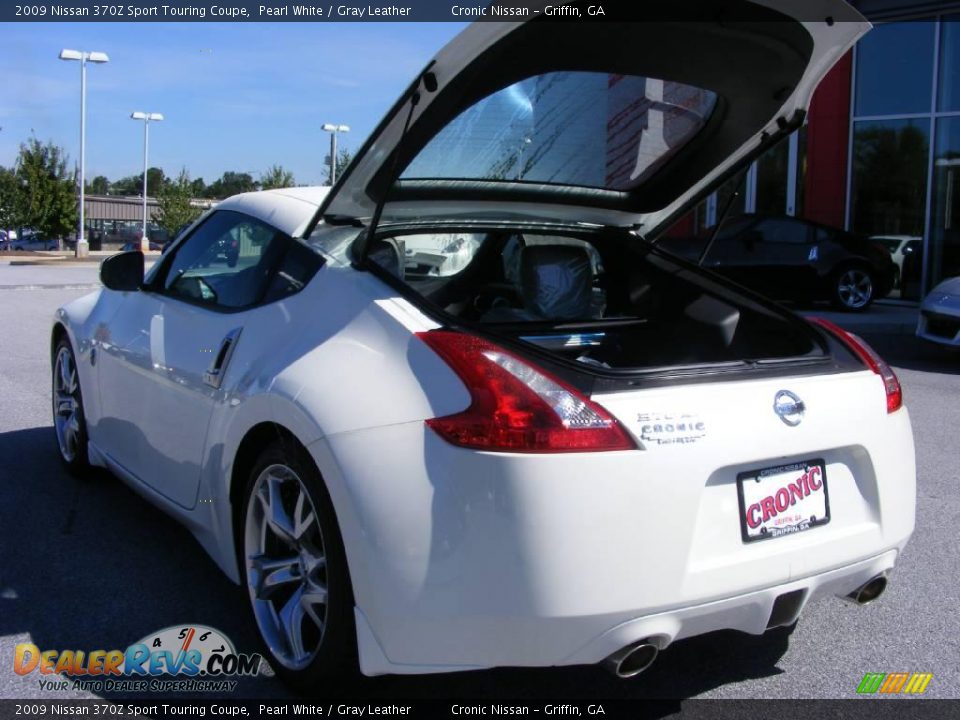 2009 Nissan 370Z Sport Touring Coupe Pearl White / Gray Leather Photo #11
