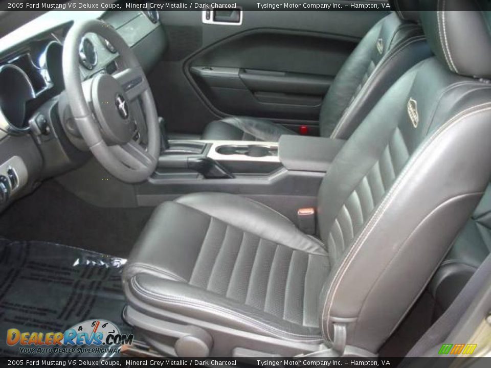 2005 Ford Mustang V6 Deluxe Coupe Mineral Grey Metallic / Dark Charcoal Photo #10