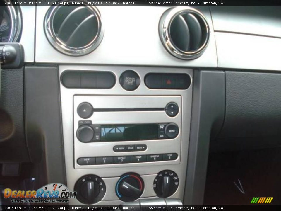 2005 Ford Mustang V6 Deluxe Coupe Mineral Grey Metallic / Dark Charcoal Photo #15