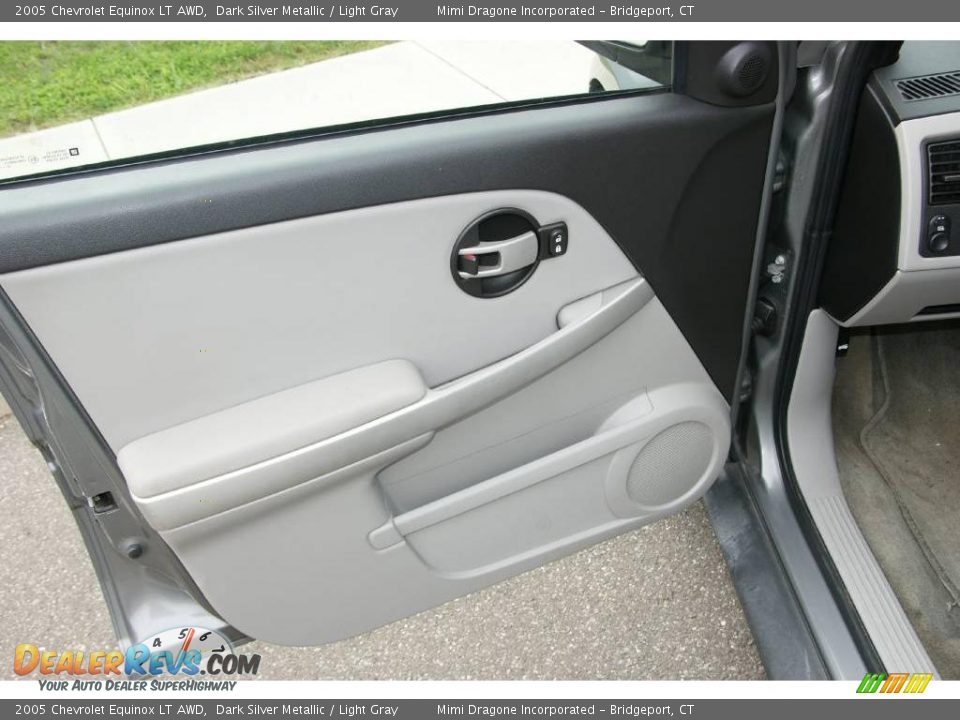2005 Chevrolet Equinox LT AWD Dark Silver Metallic / Light Gray Photo #12