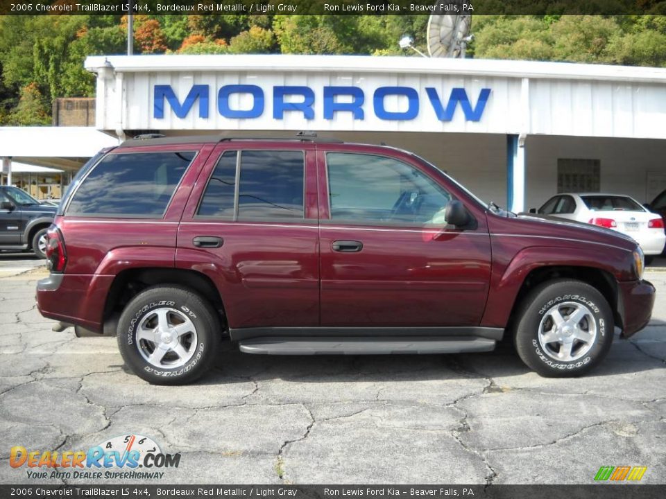 2006 Chevrolet TrailBlazer LS 4x4 Bordeaux Red Metallic / Light Gray Photo #1