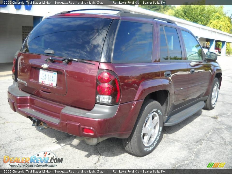 2006 Chevrolet TrailBlazer LS 4x4 Bordeaux Red Metallic / Light Gray Photo #2