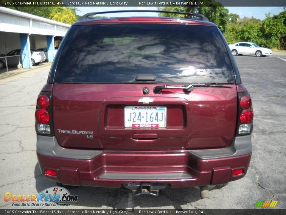 2006 Chevrolet TrailBlazer LS 4x4 Bordeaux Red Metallic / Light Gray Photo #3