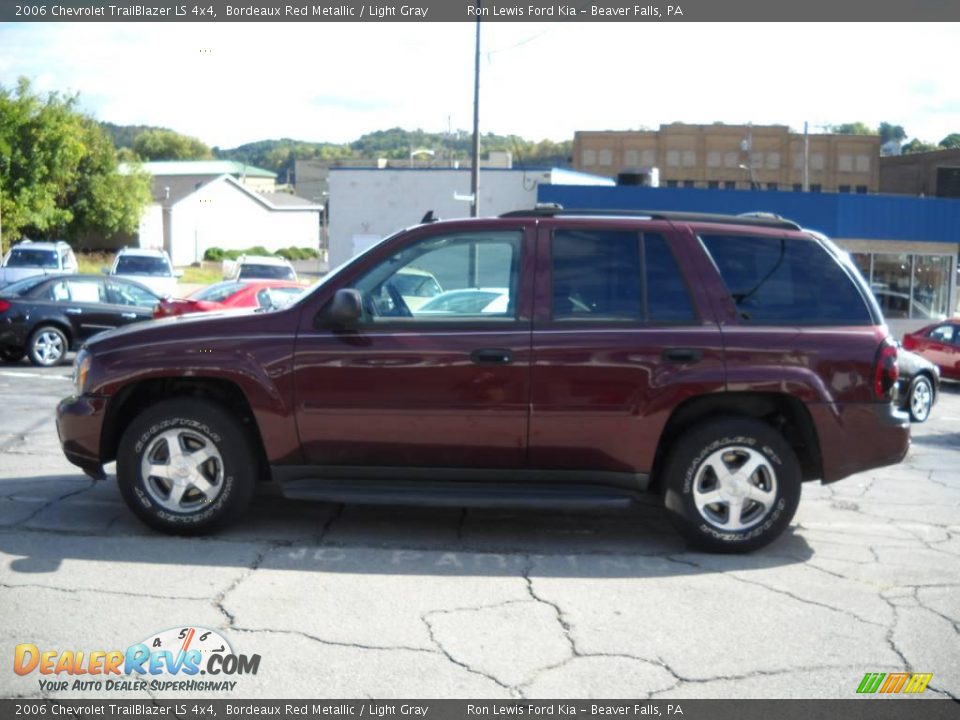 2006 Chevrolet TrailBlazer LS 4x4 Bordeaux Red Metallic / Light Gray Photo #5