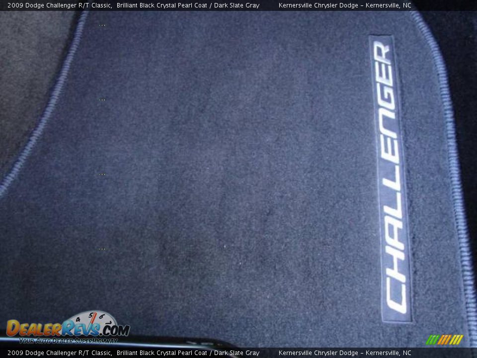 2009 Dodge Challenger R/T Classic Brilliant Black Crystal Pearl Coat / Dark Slate Gray Photo #22