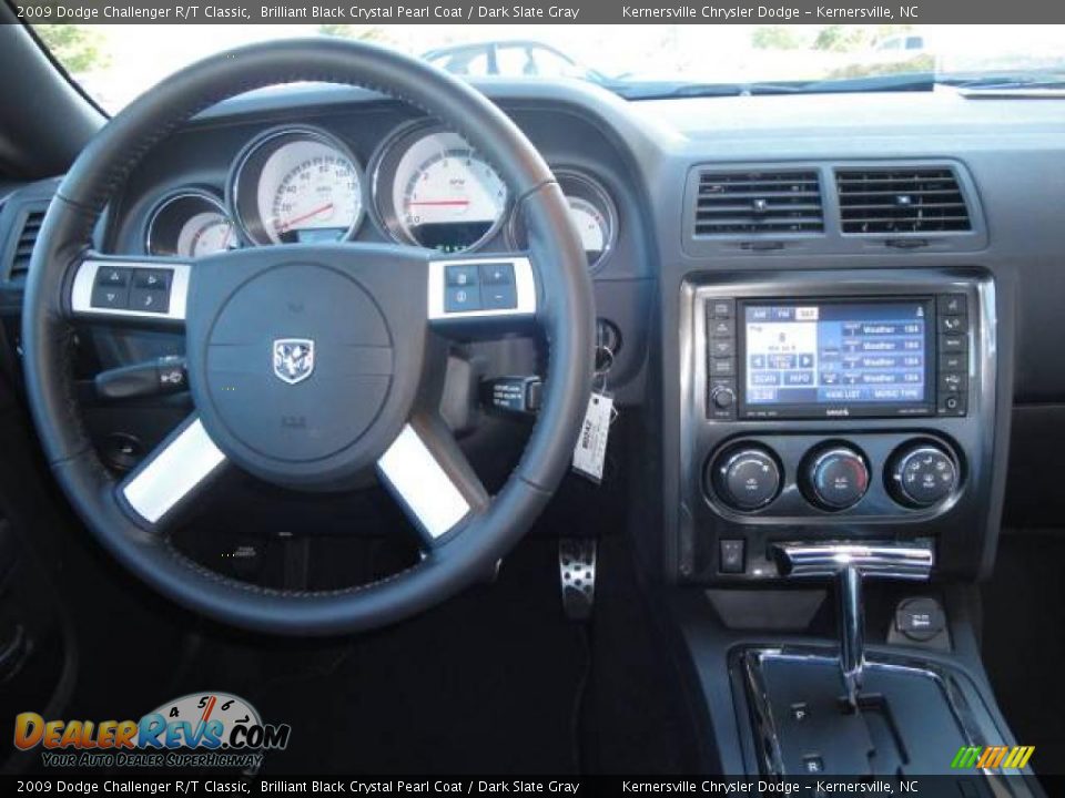 2009 Dodge Challenger R/T Classic Brilliant Black Crystal Pearl Coat / Dark Slate Gray Photo #26