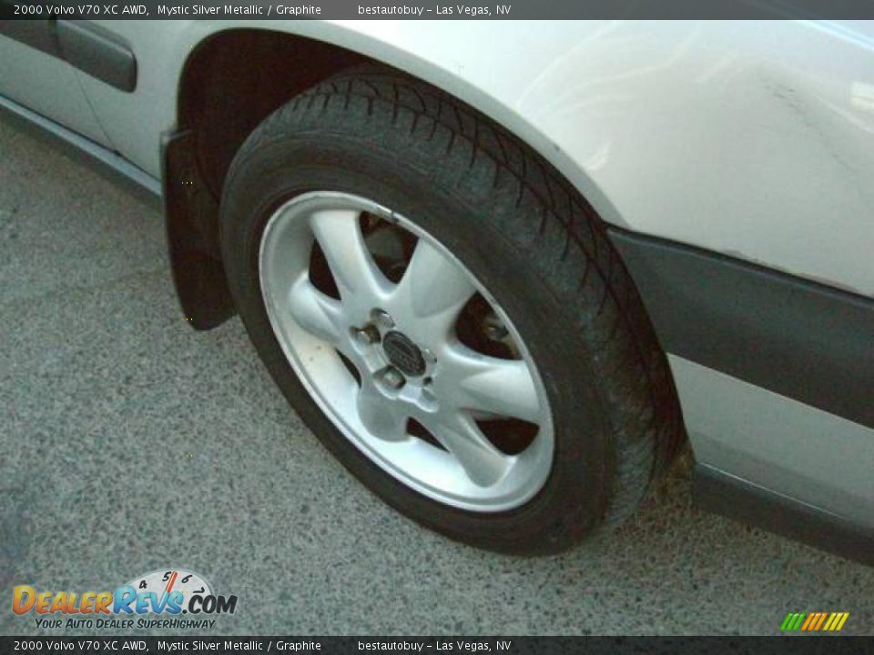 2000 Volvo V70 XC AWD Mystic Silver Metallic / Graphite Photo #17