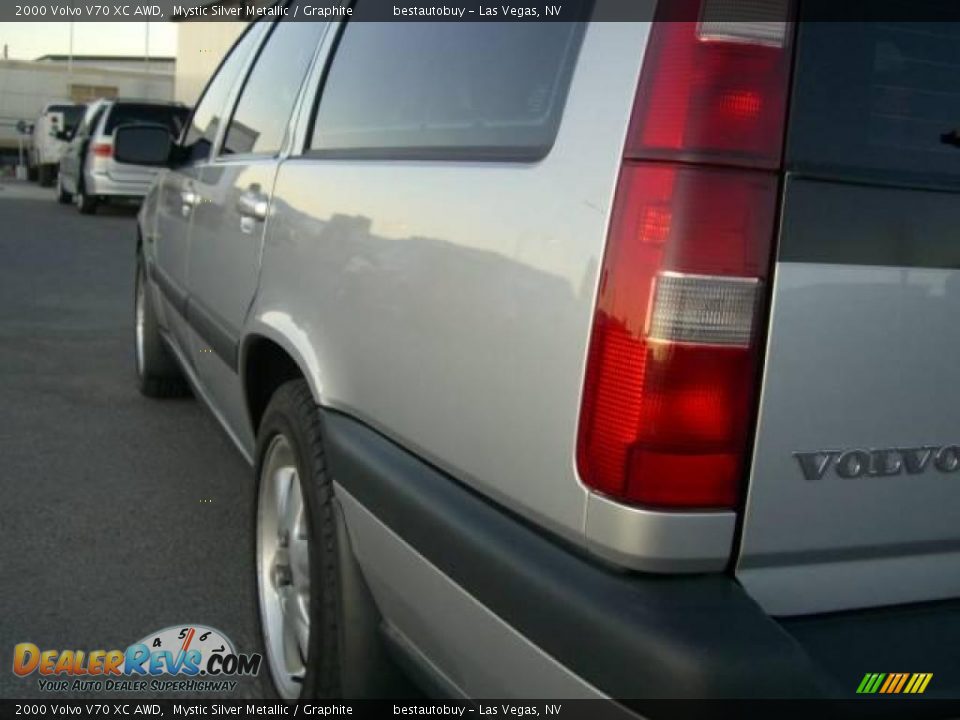 2000 Volvo V70 XC AWD Mystic Silver Metallic / Graphite Photo #20