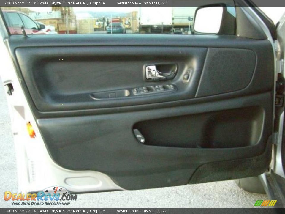 2000 Volvo V70 XC AWD Mystic Silver Metallic / Graphite Photo #26