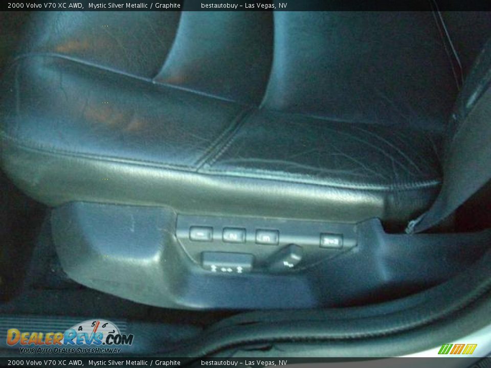 2000 Volvo V70 XC AWD Mystic Silver Metallic / Graphite Photo #30