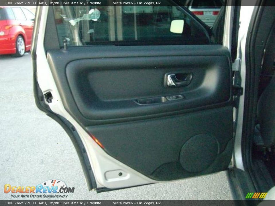2000 Volvo V70 XC AWD Mystic Silver Metallic / Graphite Photo #35