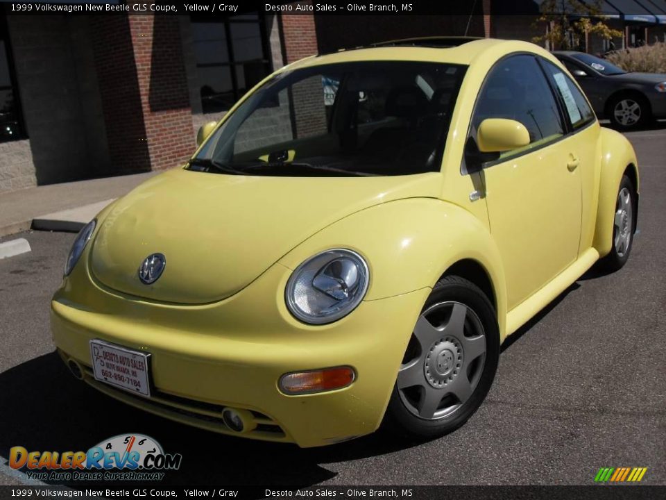 1999 Volkswagen New Beetle GLS Coupe Yellow / Gray Photo #2