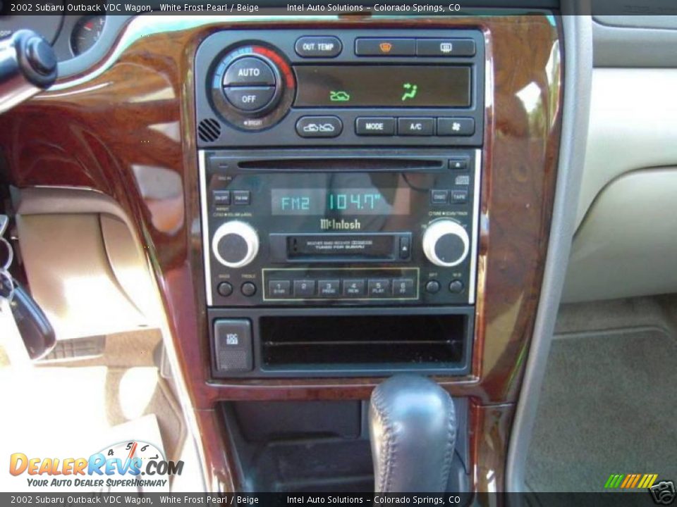 2002 Subaru Outback VDC Wagon White Frost Pearl / Beige Photo #14