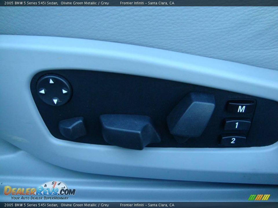 2005 BMW 5 Series 545i Sedan Olivine Green Metallic / Grey Photo #26