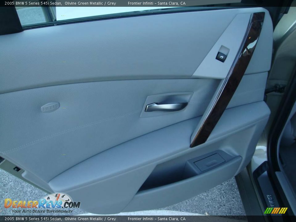 2005 BMW 5 Series 545i Sedan Olivine Green Metallic / Grey Photo #30