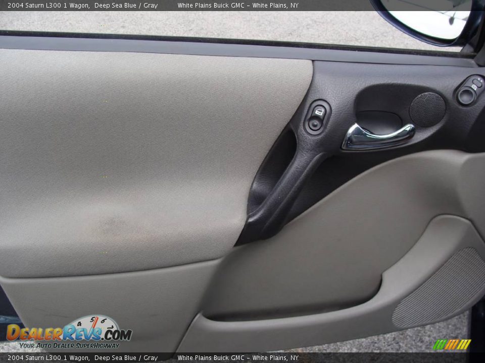 2004 Saturn L300 1 Wagon Deep Sea Blue / Gray Photo #10
