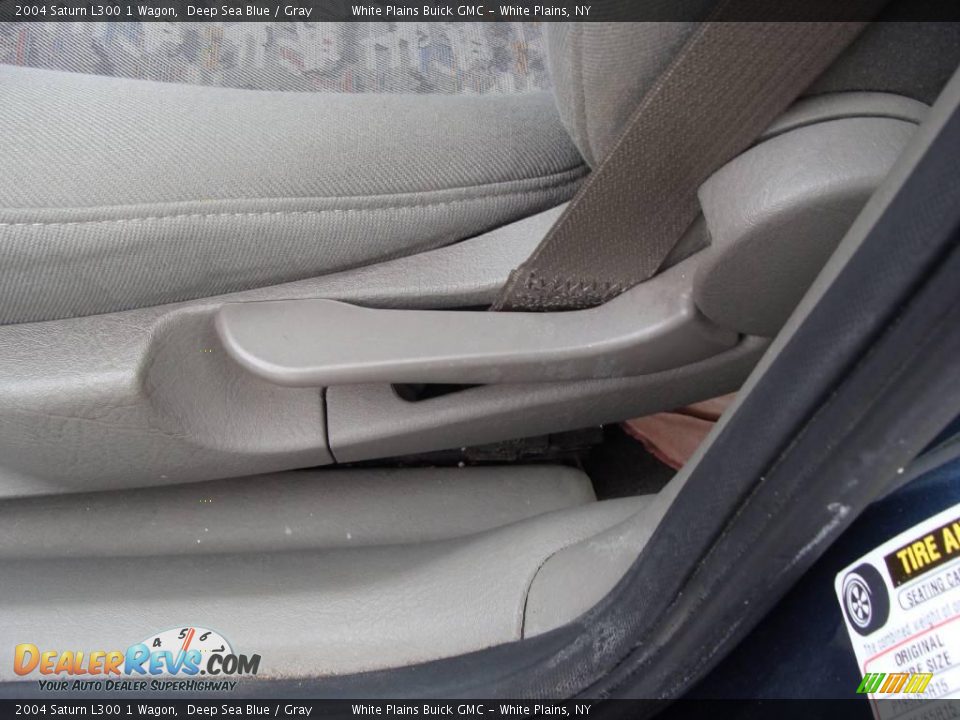 2004 Saturn L300 1 Wagon Deep Sea Blue / Gray Photo #13