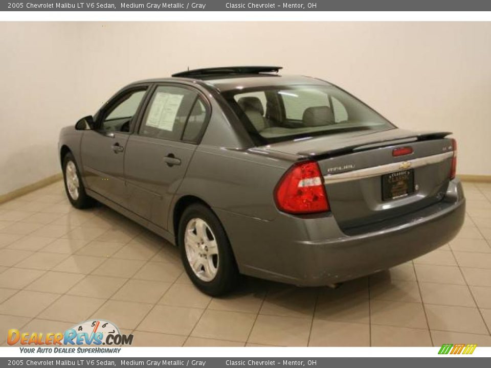 2005 Chevrolet Malibu LT V6 Sedan Medium Gray Metallic / Gray Photo #5