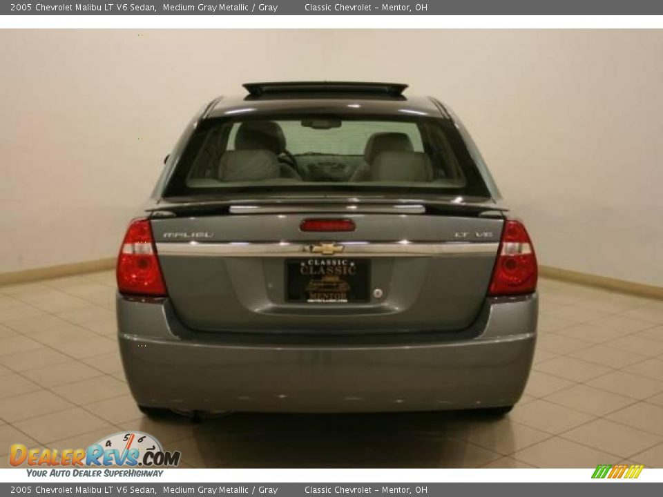2005 Chevrolet Malibu LT V6 Sedan Medium Gray Metallic / Gray Photo #6