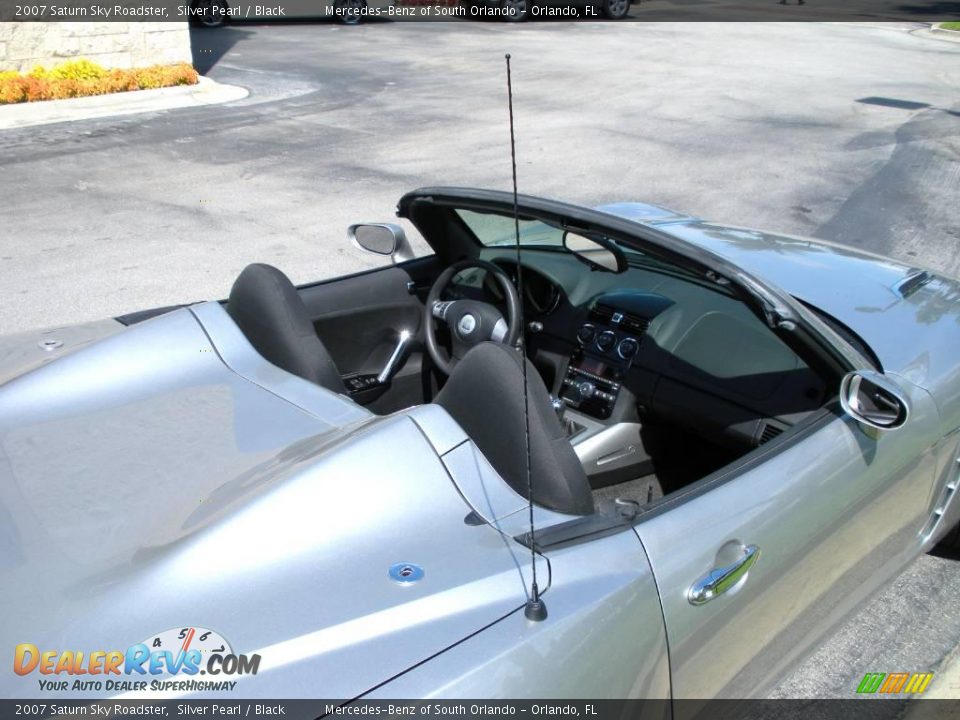 2007 Saturn Sky Roadster Silver Pearl / Black Photo #11