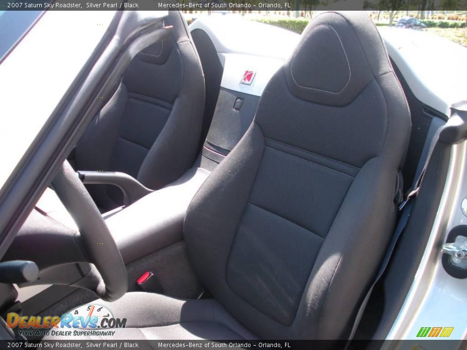 2007 Saturn Sky Roadster Silver Pearl / Black Photo #17