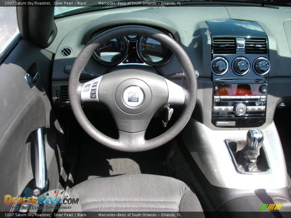 2007 Saturn Sky Roadster Silver Pearl / Black Photo #21