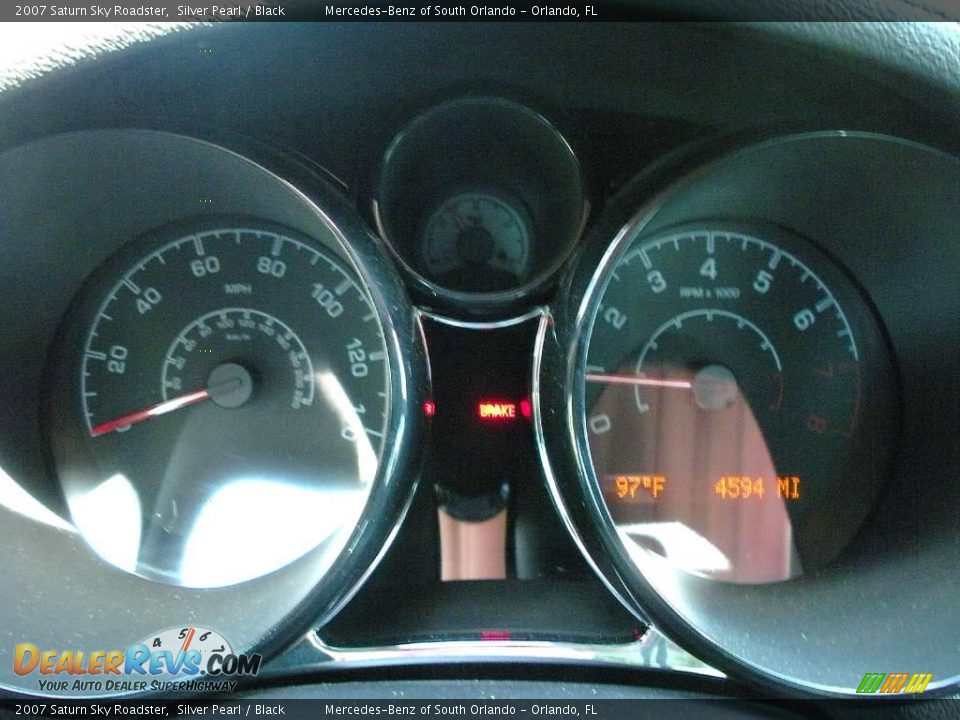 2007 Saturn Sky Roadster Silver Pearl / Black Photo #22