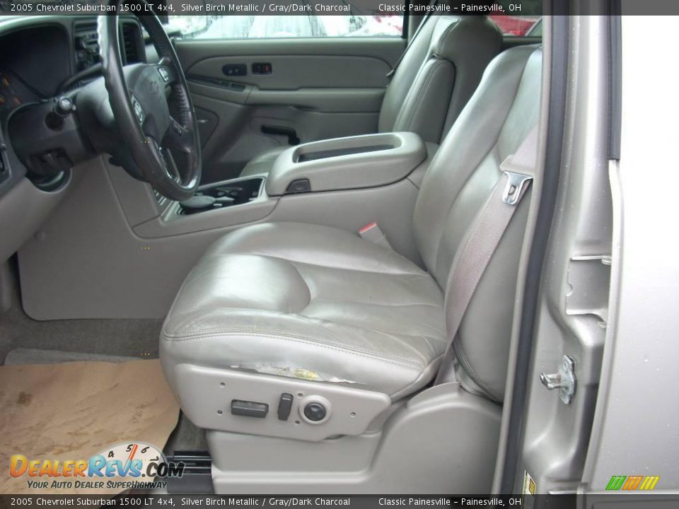 2005 Chevrolet Suburban 1500 LT 4x4 Silver Birch Metallic / Gray/Dark Charcoal Photo #12
