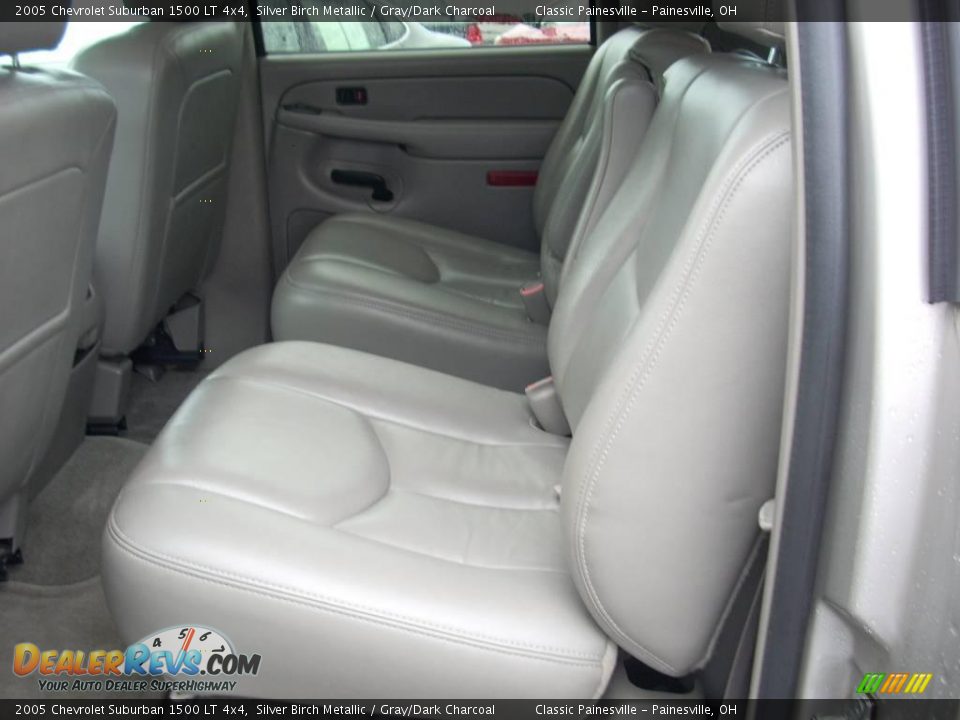 2005 Chevrolet Suburban 1500 LT 4x4 Silver Birch Metallic / Gray/Dark Charcoal Photo #13
