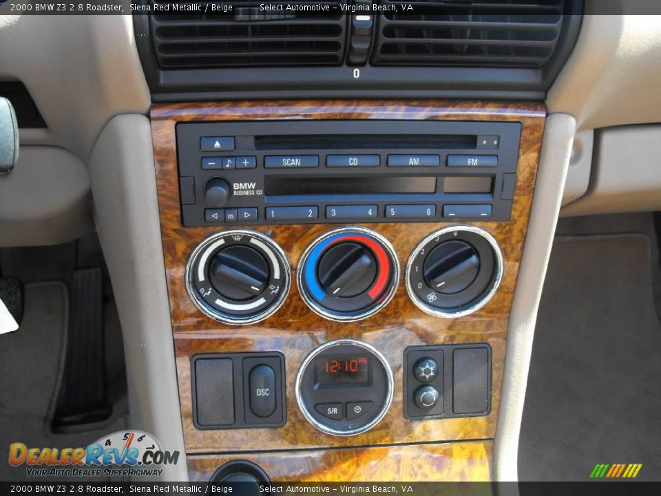 Controls of 2000 BMW Z3 2.8 Roadster Photo #12