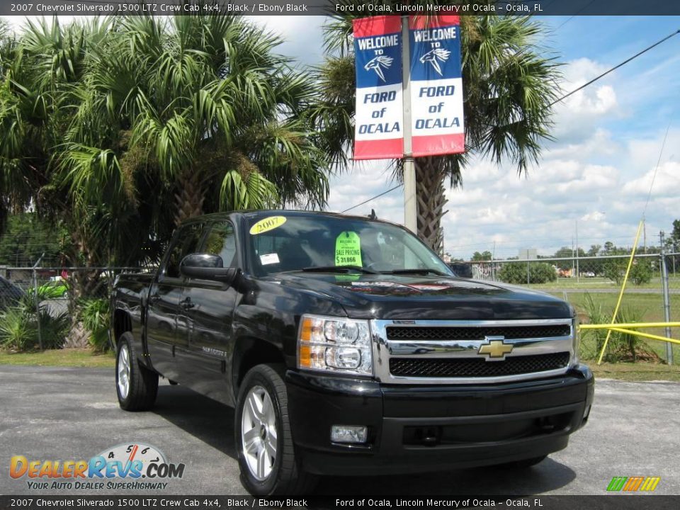 2007 Chevrolet Silverado 1500 LTZ Crew Cab 4x4 Black / Ebony Black Photo #1