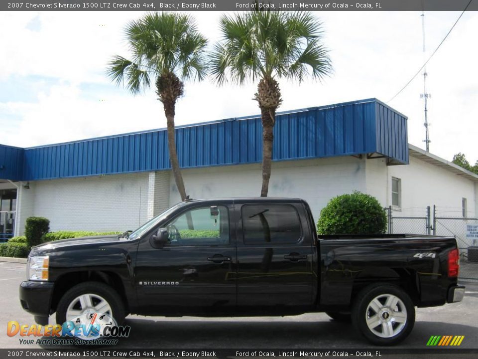 2007 Chevrolet Silverado 1500 LTZ Crew Cab 4x4 Black / Ebony Black Photo #6